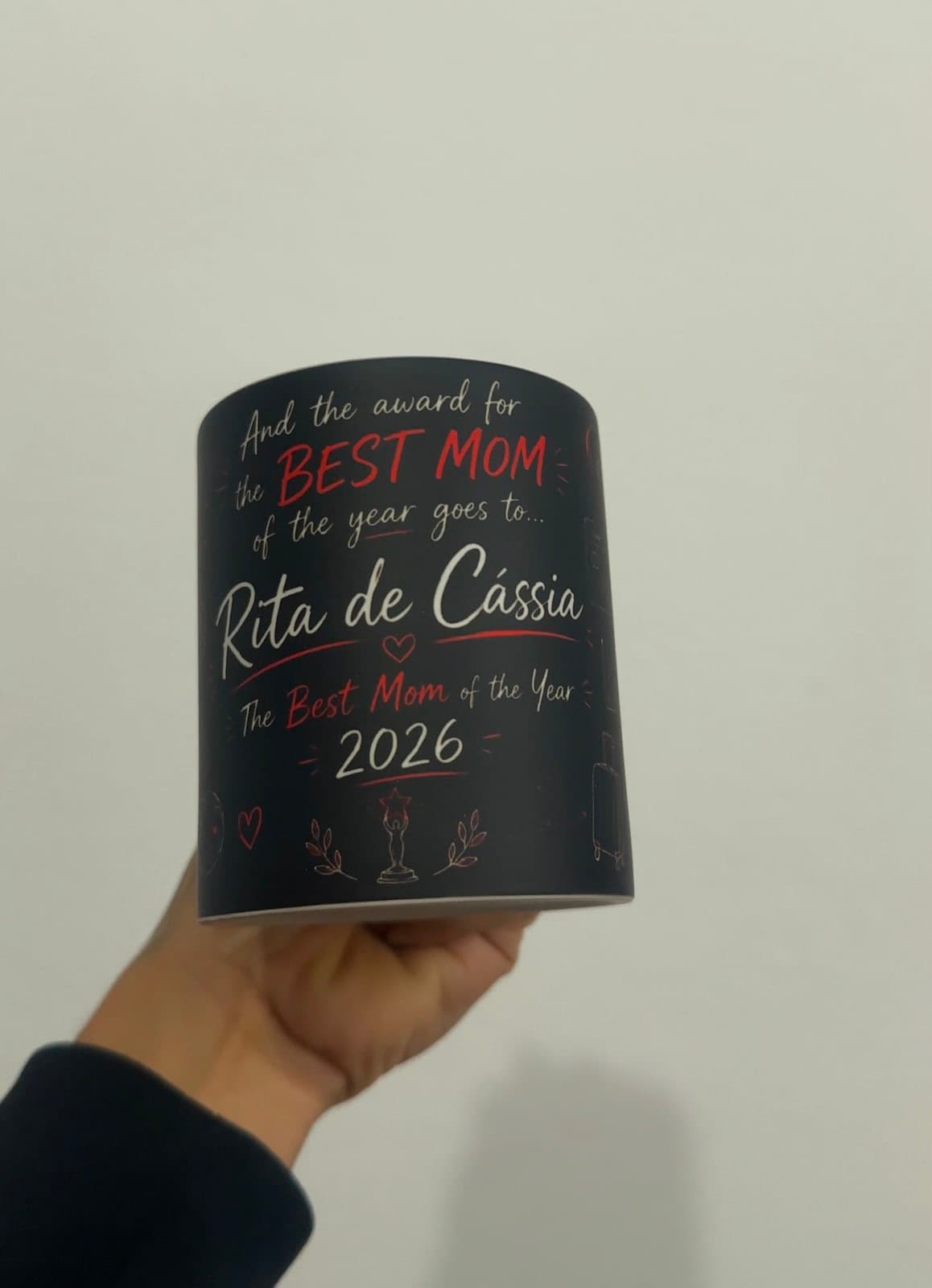 Exemplo 1 — Caneca Preta Mágica Personalizada