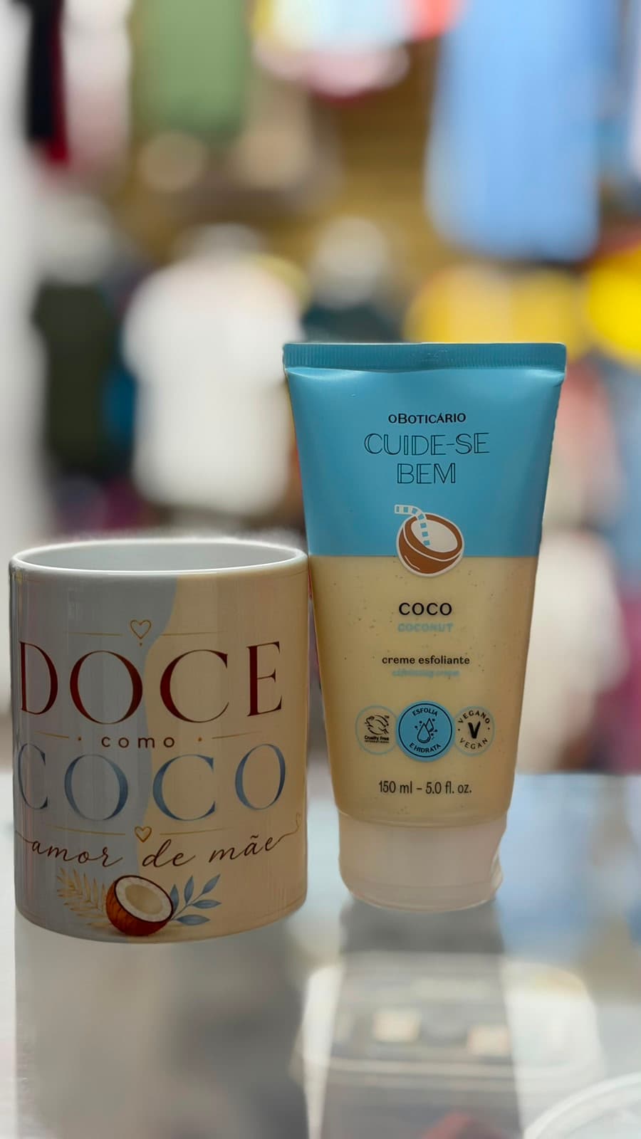 Exemplo 4 — Caneca Branca Personalizada